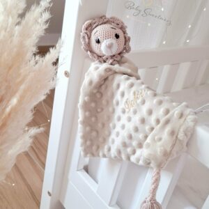 Doudou lion en crochet