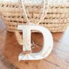 Lettres en bois et fleurs séchées – Image 3