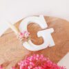 Lettres en bois et fleurs séchées – Image 7