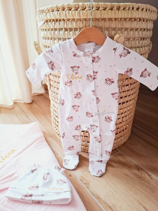 Babygrow et bonnet de naissance