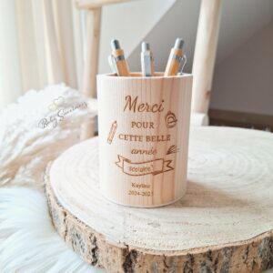 Pot à stylo en bois