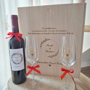 Coffret à vin en bois et verres personnalisés
