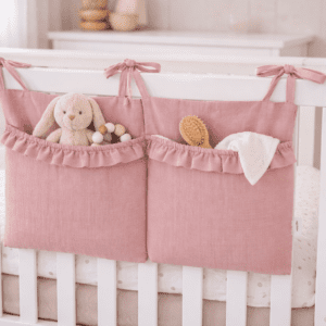 Range doudou et pyjama à volants