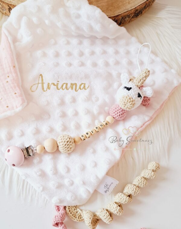 Attache tétine Licorne en crochet