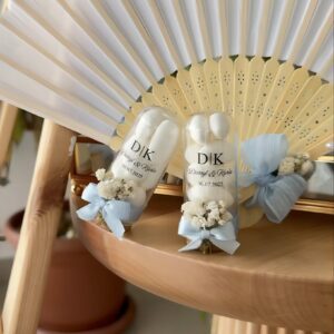 Cloche en verre avec dragées personnalisée