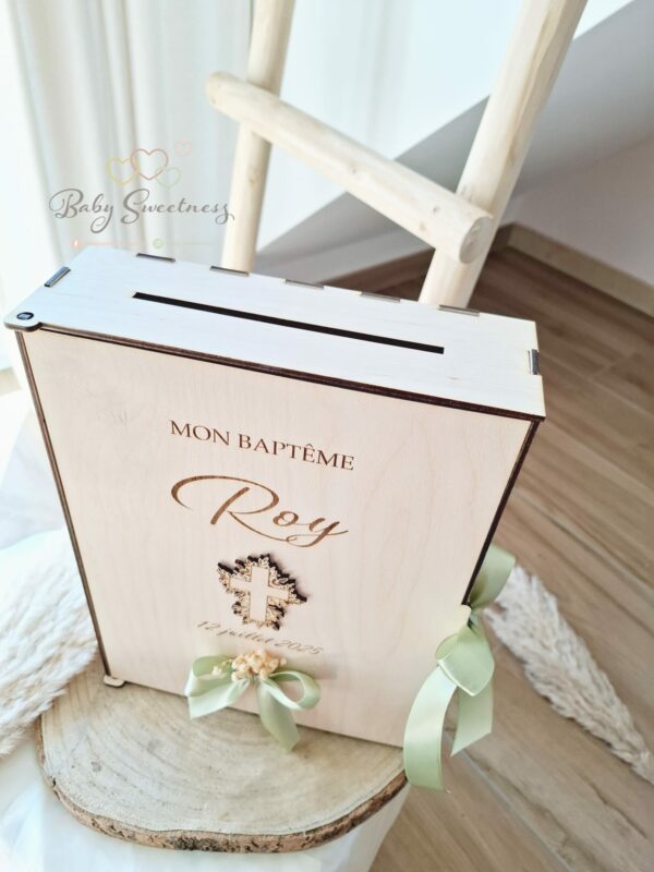 Urne à enveloppes en bois naturel personnalisée – Image 3