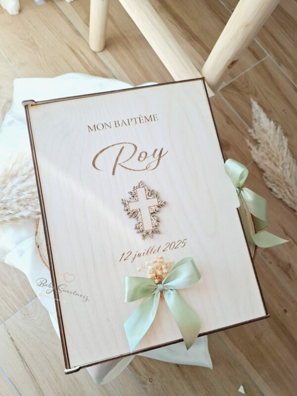 Urne à enveloppes en bois naturel personnalisée – Image 2