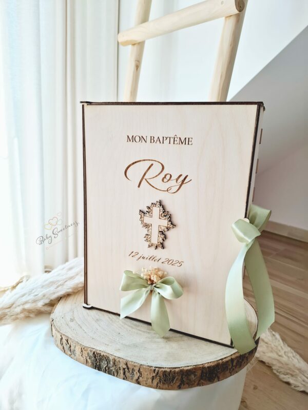 Urne à enveloppes en bois naturel personnalisée