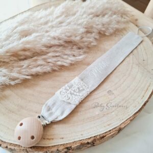 Attache tétine lin et dentelle