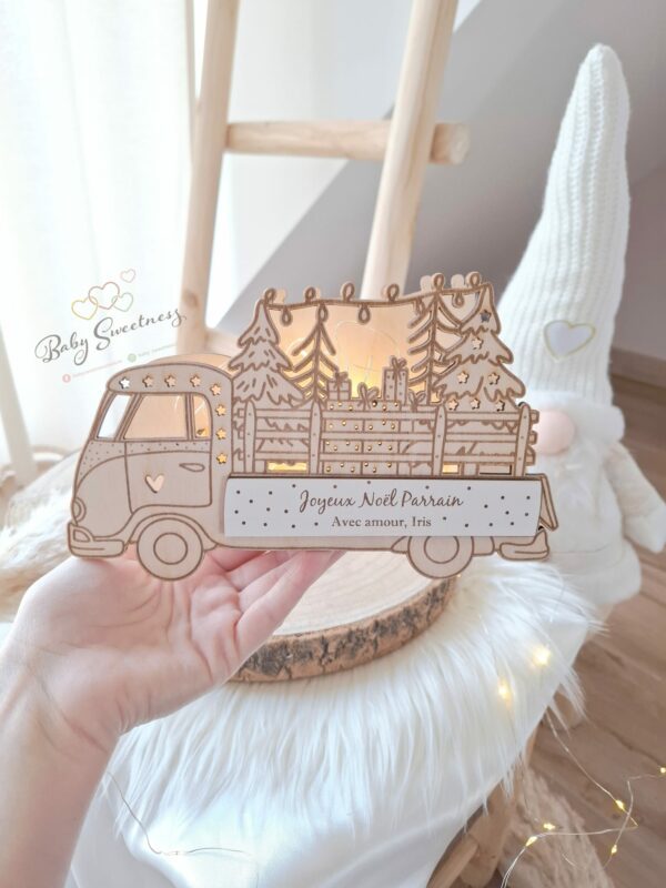 Veilleuse Camion de Noël en bois