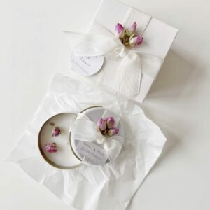 Bougie parfumée roses séchées avec boîte